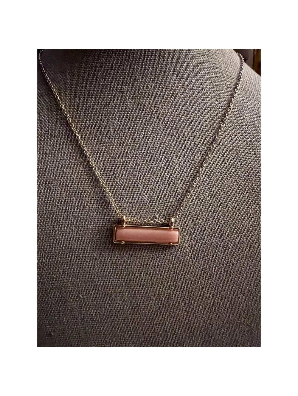 Gen 3 Gold necklace w coral bar NWT